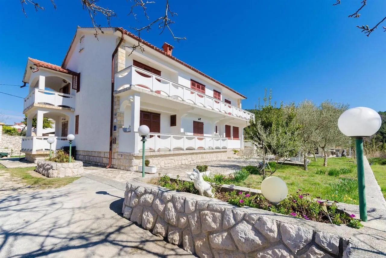 Apartments Vesna Kampor Croatia