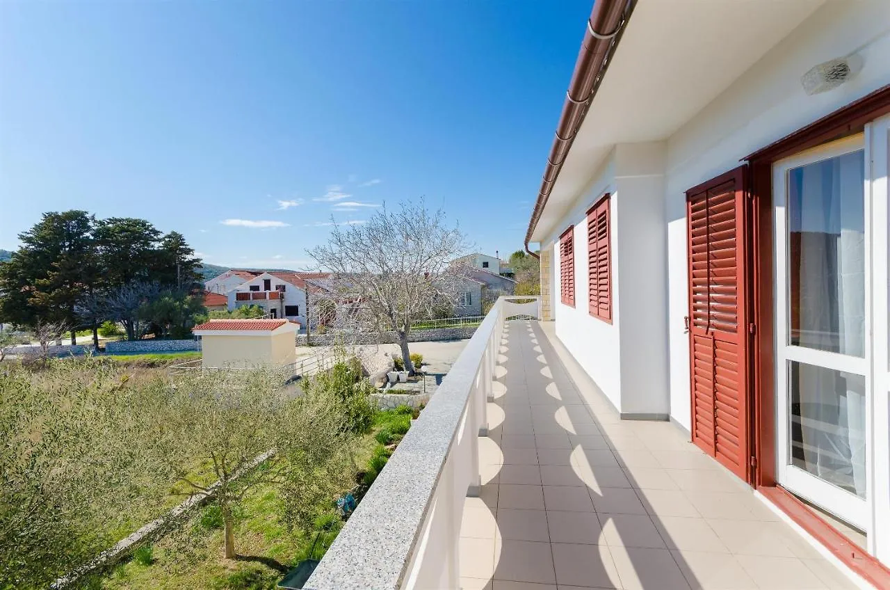 Apartments Vesna Kampor 0*,  Croatia