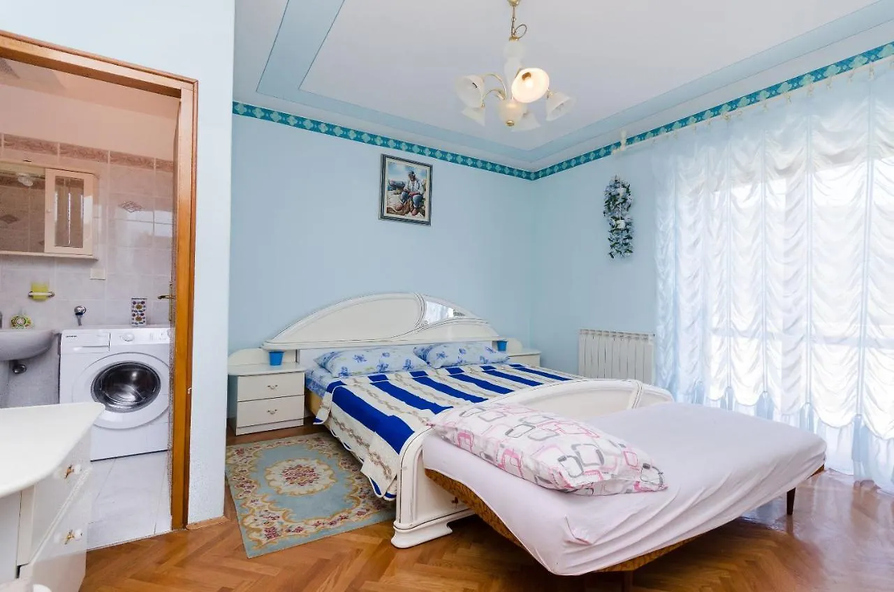 Apartments Vesna Kampor
