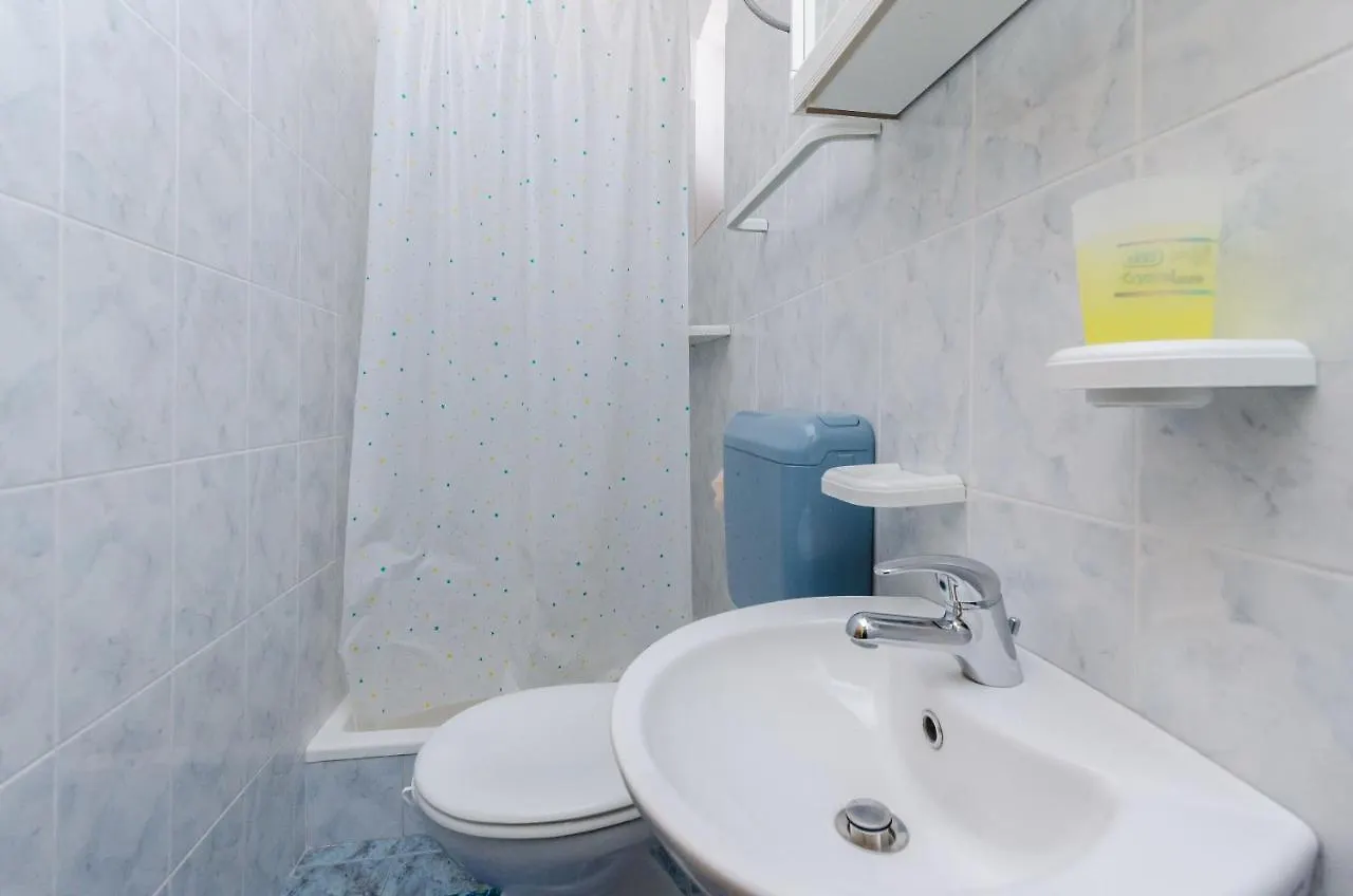 Apartments Vesna Kampor Croatia