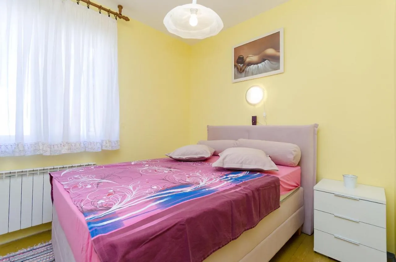 Apartments Vesna Kampor