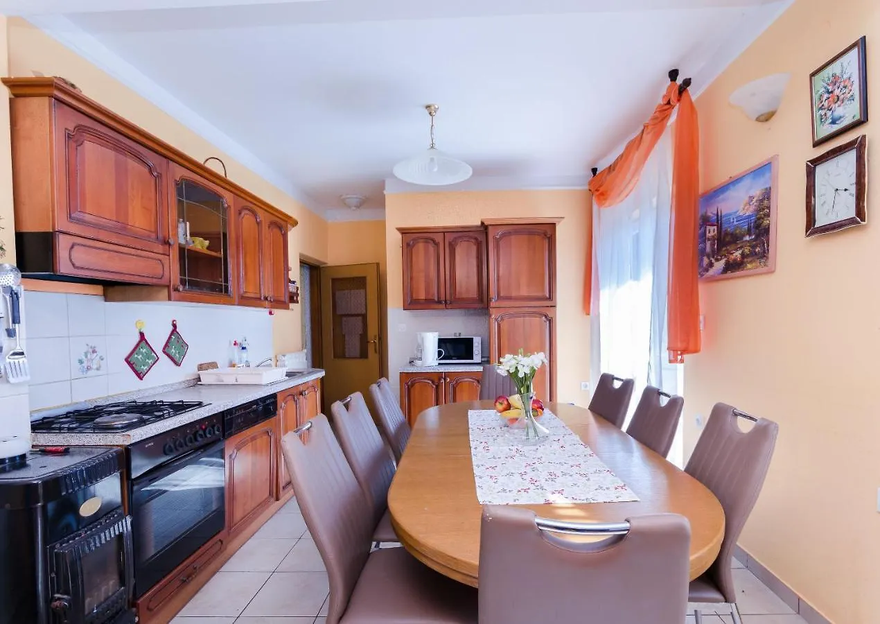 Apartments Vesna Kampor